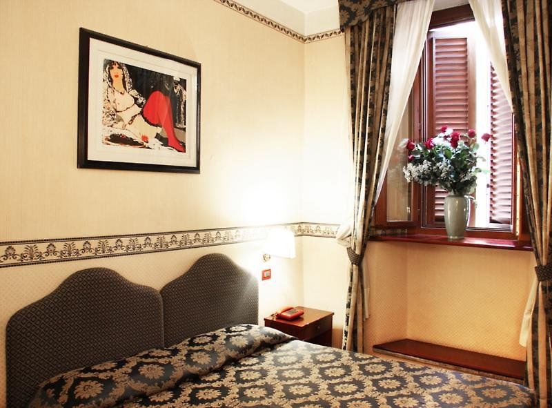 Lhp Hotel Siena Рим Экстерьер фото